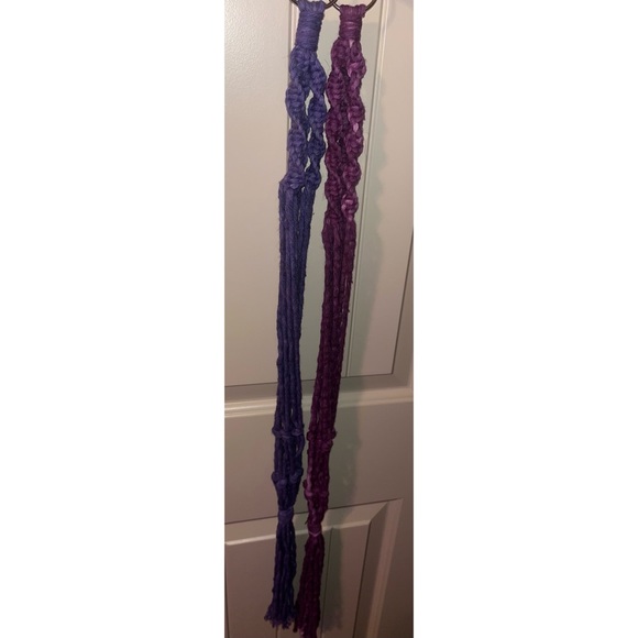 Large macrame plant hanger - Picture 3 of 8